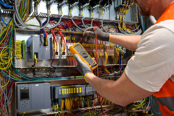 Best 24-Hour Electrician  in Fredericksburg, IA